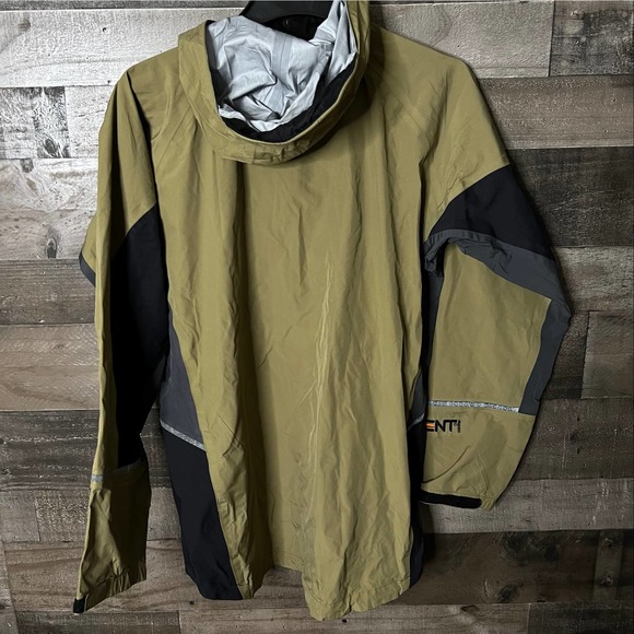 SOLD Montane Mens Rain Jacket Large - Picture 2 of 3